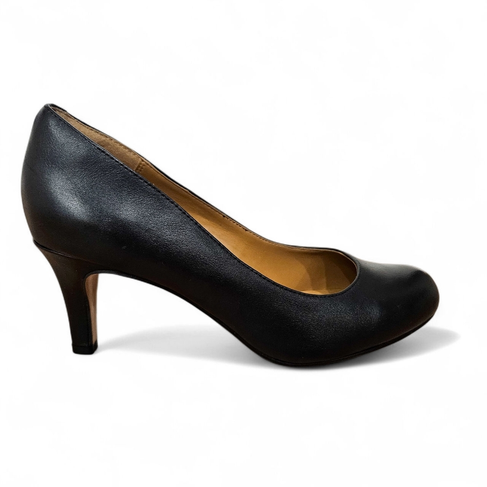 Clarks Arista Abe Black Leather Heels – Size 8.5 M
